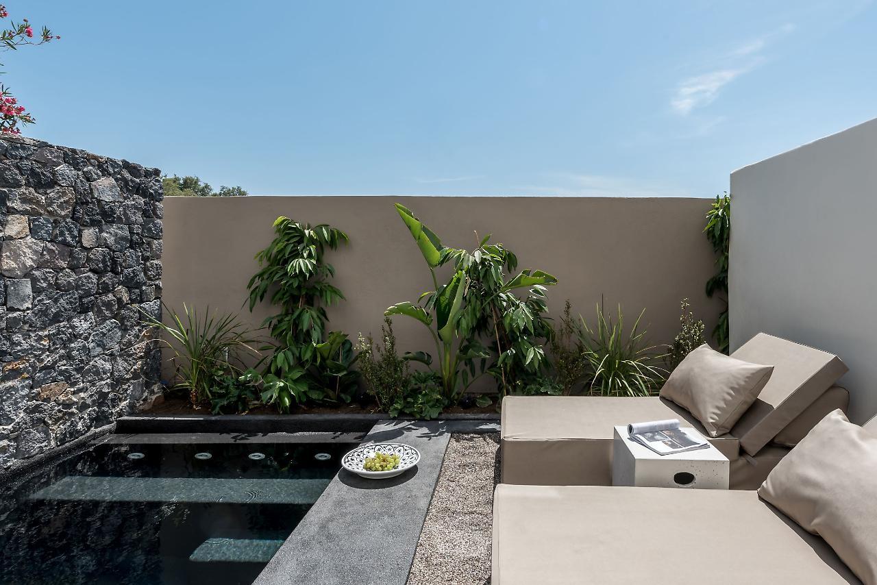 Istoria, A Member Of Design Hotels Perivolos  Exterior photo