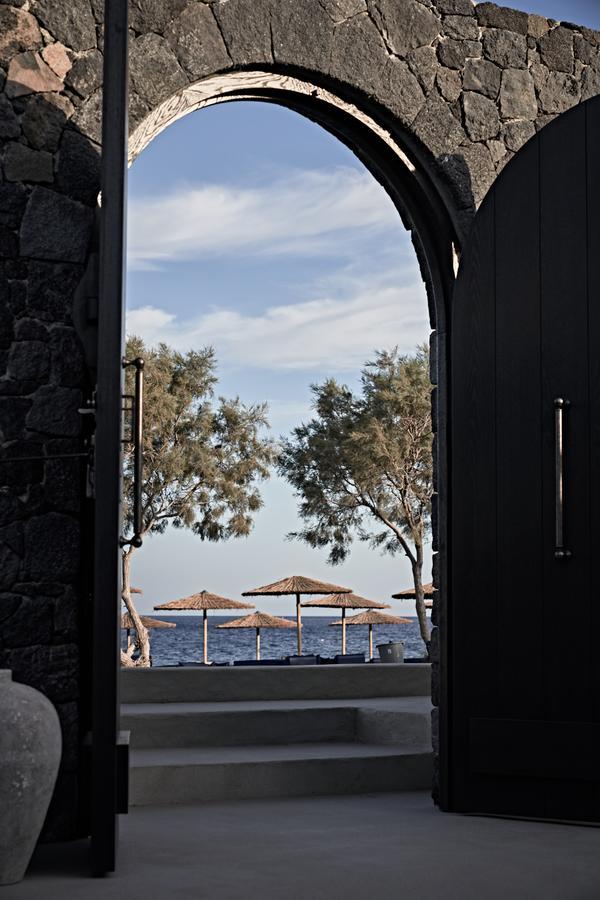 Istoria, A Member Of Design Hotels Perivolos  Exterior photo